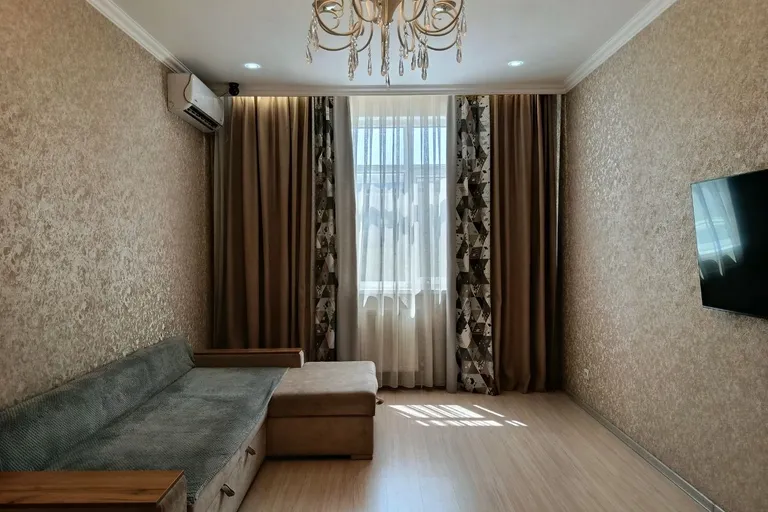 Сотувда 3 хонали квартира, 74 м²