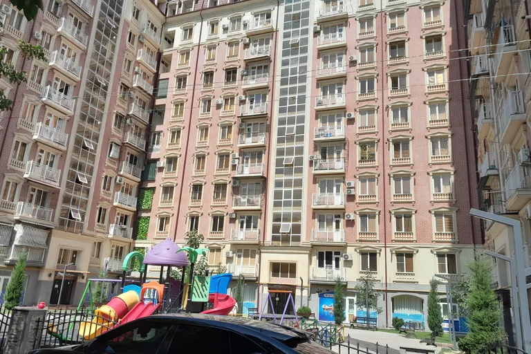 В продаже 2-комн. квартира, 53 м²