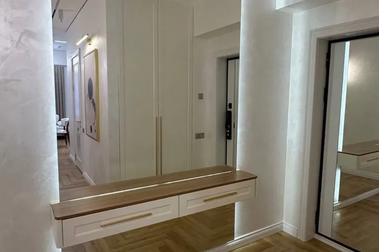 В продаже 3-комн. квартира, 57 м²