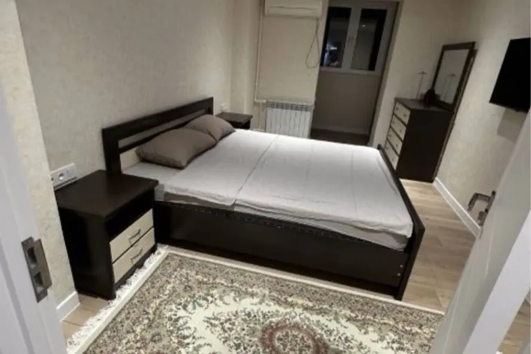 Сотувда 2 хонали квартира, 75 м²
