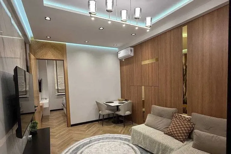 В продаже 5-комн. квартира, 105 м²