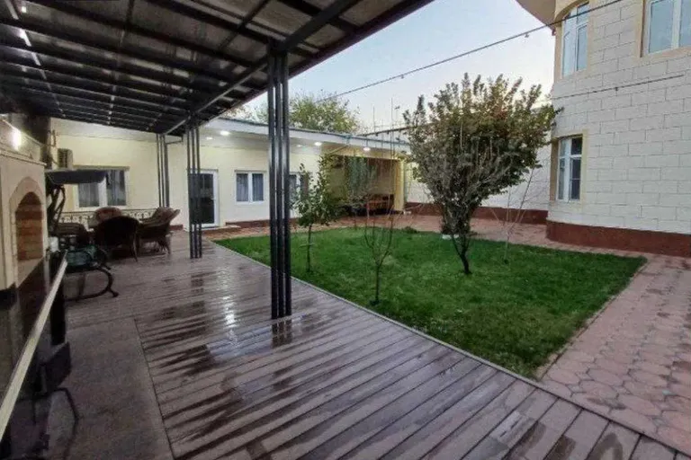 В продаже дом, 360 м², 2 этажа, 5 сот.