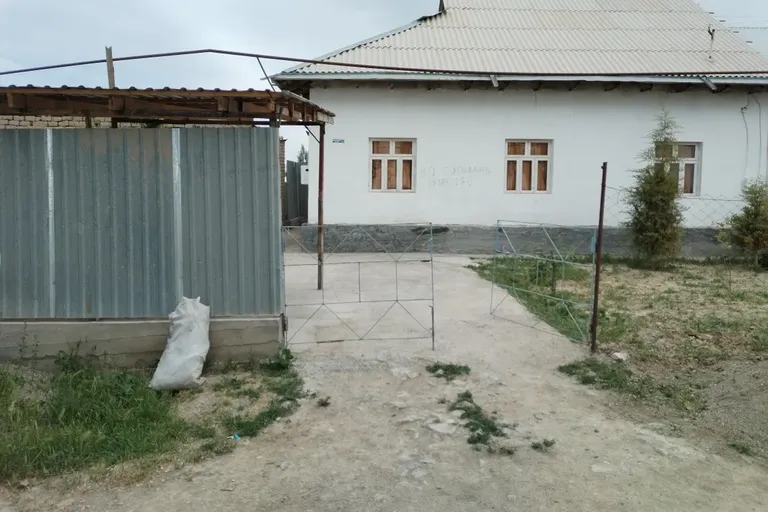 Сотувда уй, 130 м², 1 қаватли, 12 сот.