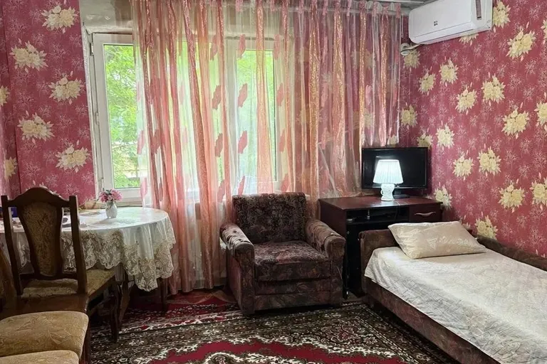 В продаже 3-комн. квартира, 52 м²