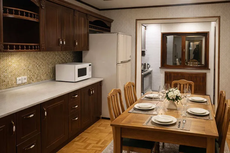 Сотувда 4 хонали квартира, 122 м²