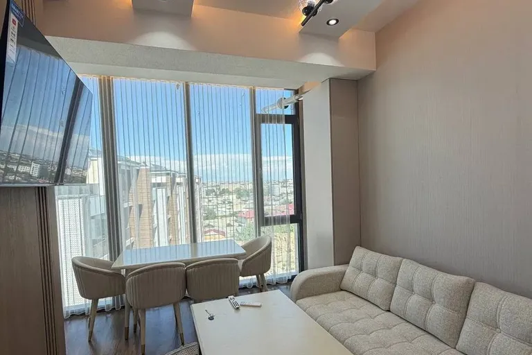 Сотувда 3 хонали квартира, 51 м²