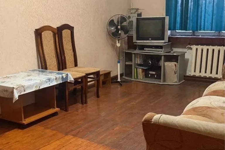В продаже 1-комн. квартира, 38 м²