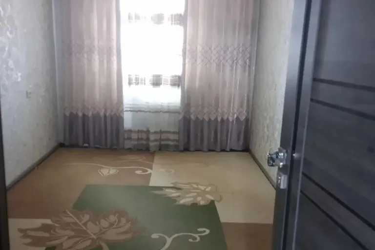 Сотувда 3 хонали квартира, 56 м²