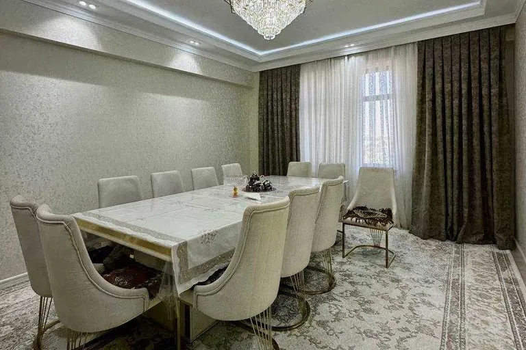 В продаже 4-комн. квартира, 122 м²