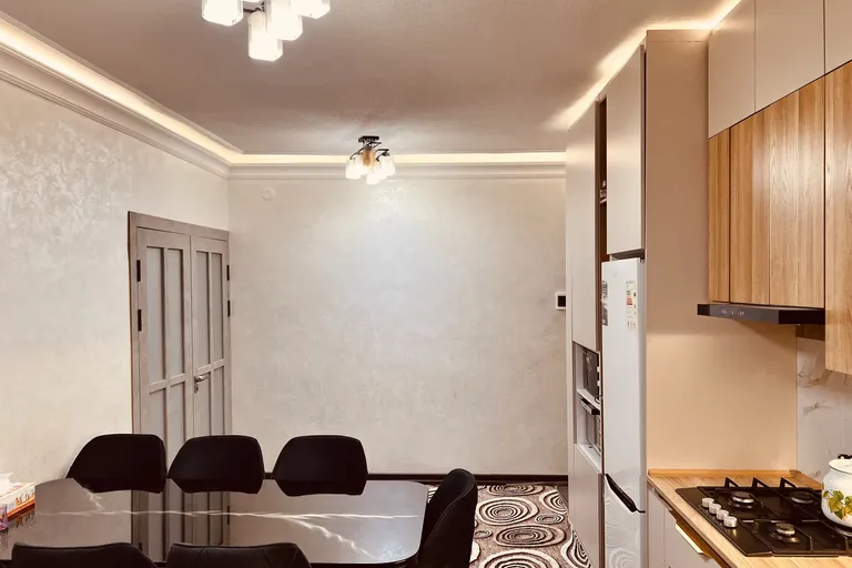 В продаже 3-комн. квартира, 56 м²