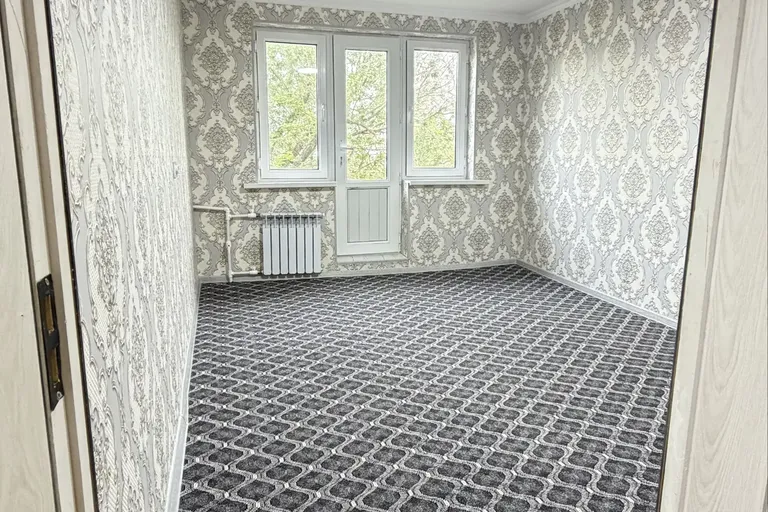 Сотувда 1 хонали квартира, 30 м²
