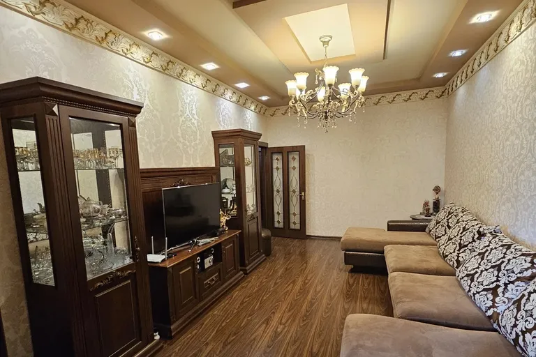 В продаже 4-комн. квартира, 115 м²