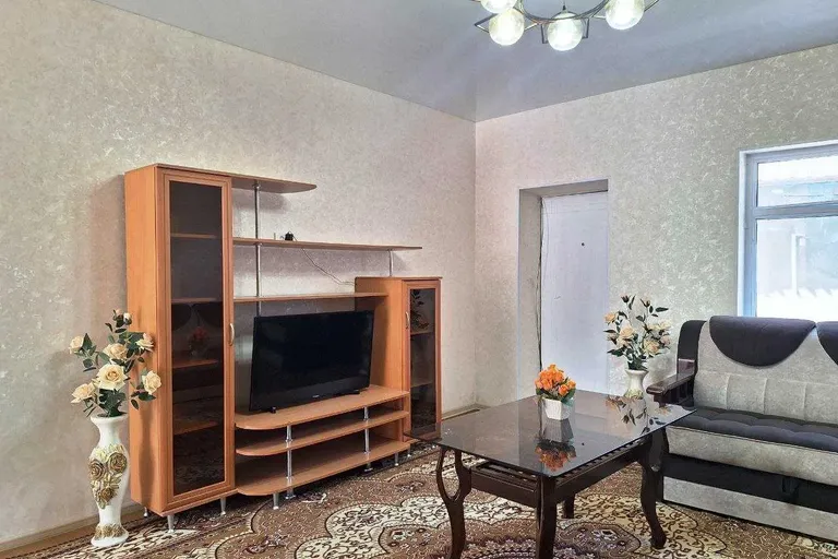 Сотувда уй, 71 м², 2 қаватли, 0,71 сот.