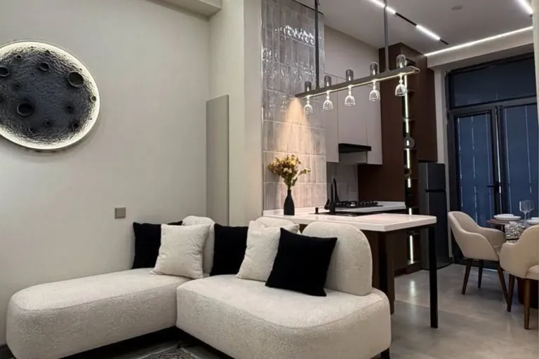 В продаже 2-комн. квартира, 40 м²