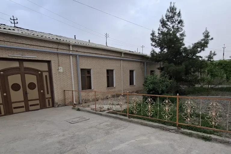 Сотувда уй, 390 м², 1 қаватли, 4,1 сот.