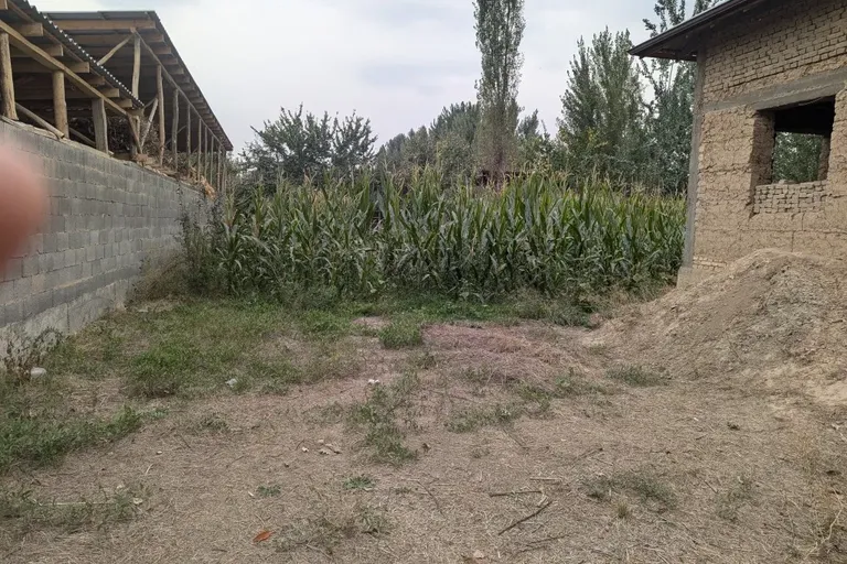 Сотувда ер участкаси, 10 сот.