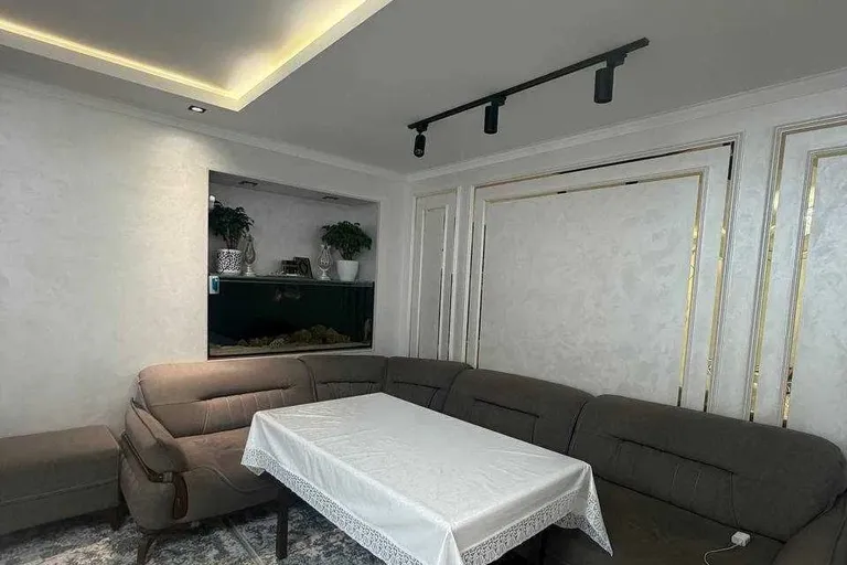 Сотувда 3 хонали квартира, 85 м²