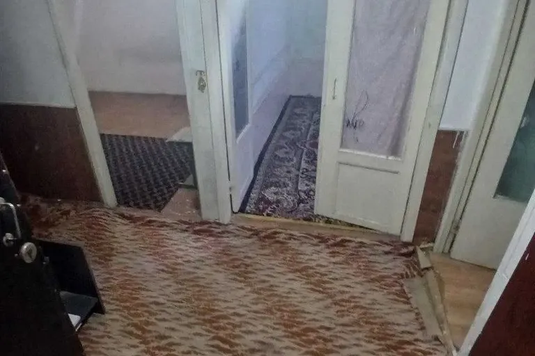 Сотувда 2 хонали квартира, 61 м²