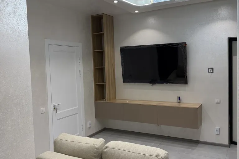 В продаже 1-комн. квартира, 42 м²