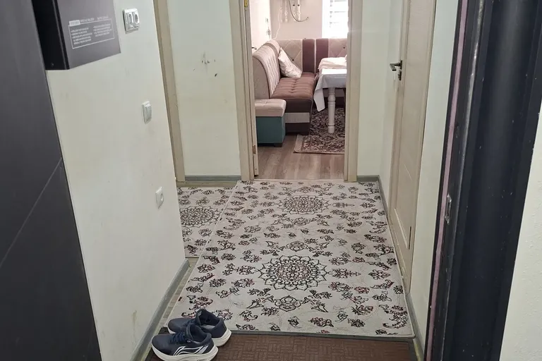 Сотувда 3 хонали квартира, 72 м²