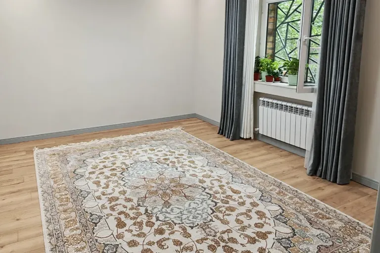 Сотувда 6+ хонали квартира, 150 м²