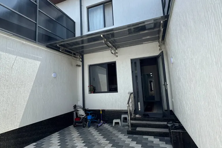 В продаже дом, 160 м², 2 этажа, 1,4 сот.