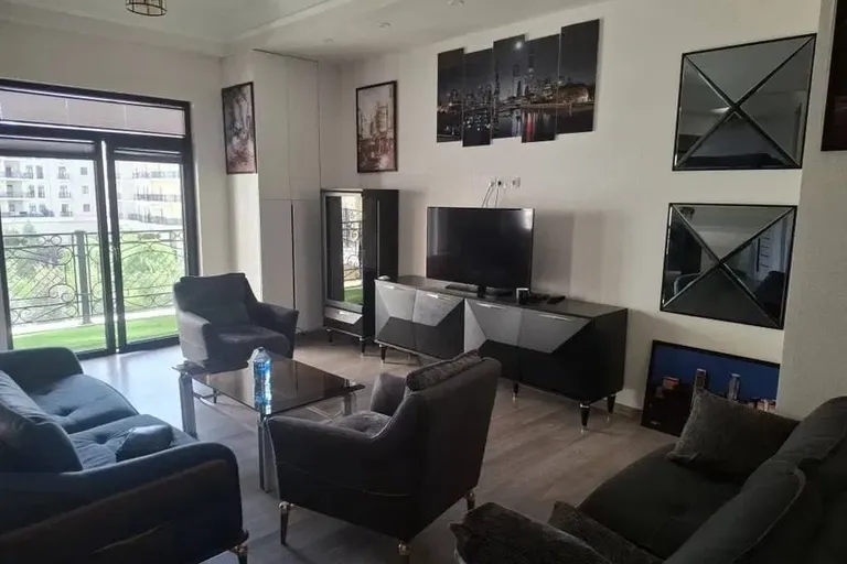 В продаже 2-комн. квартира, 65 м²