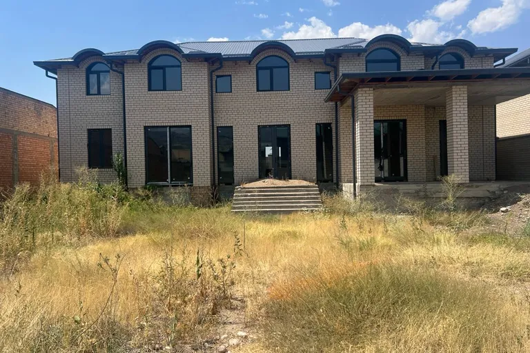 В продаже дом, 550 м², 2 этажа, 11,3 сот.