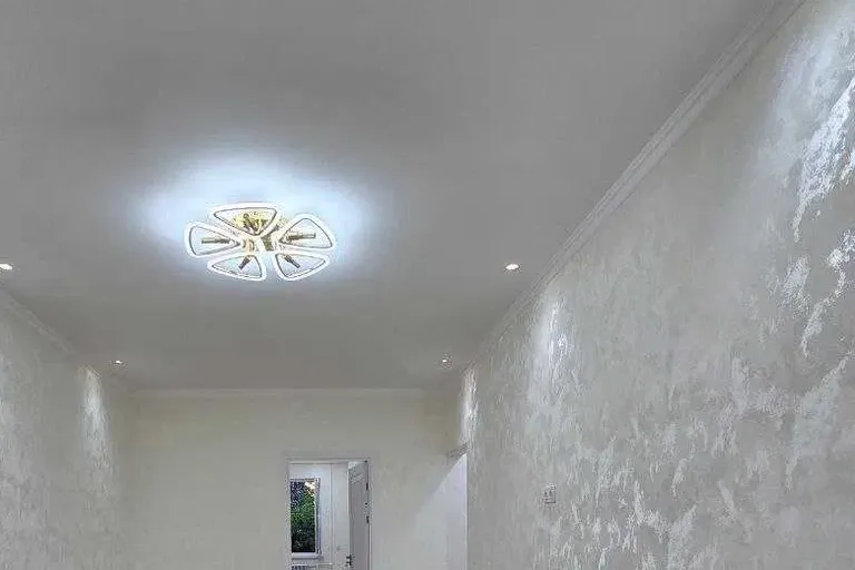Сотувда 3 хонали квартира, 66 м²