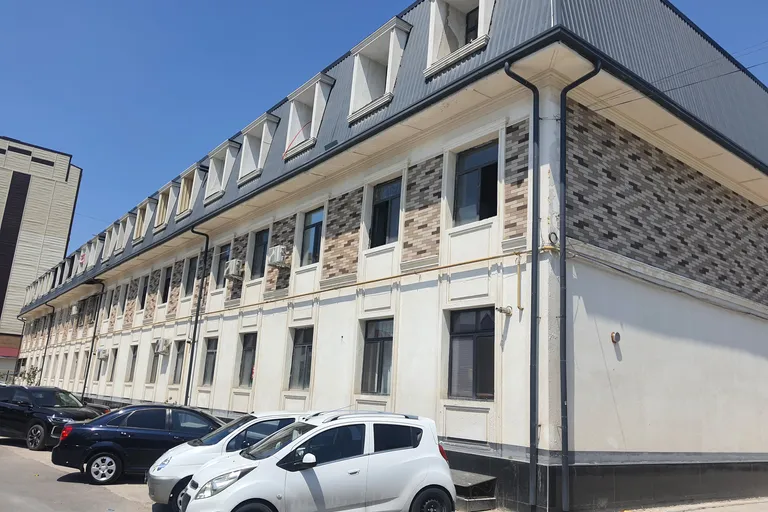 Сотувда 5 хонали квартира, 63 м²