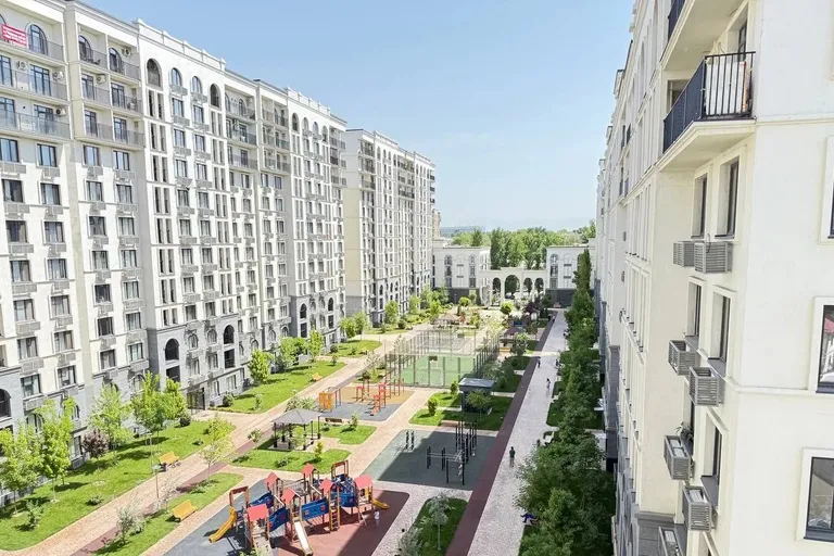 В продаже 4-комн. квартира, 165 м²