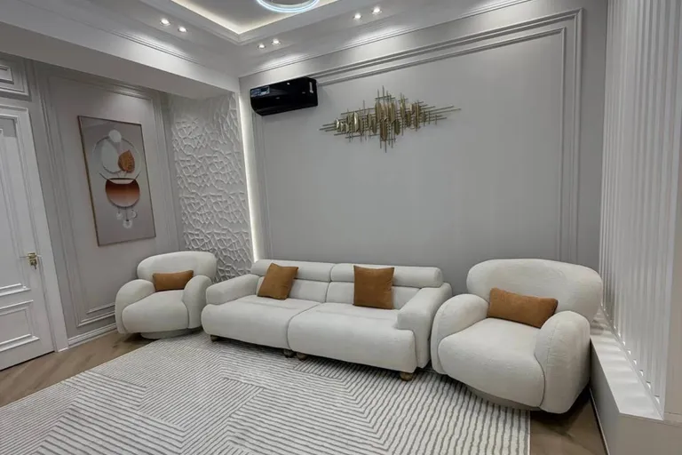 Сотувда 4 хонали квартира, 118 м²
