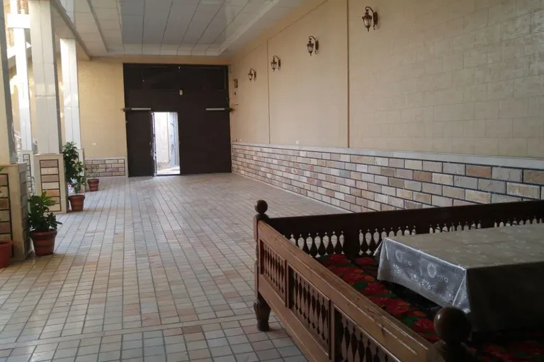 В продаже дом, 1000 м², 3 этажа, 9 сот.