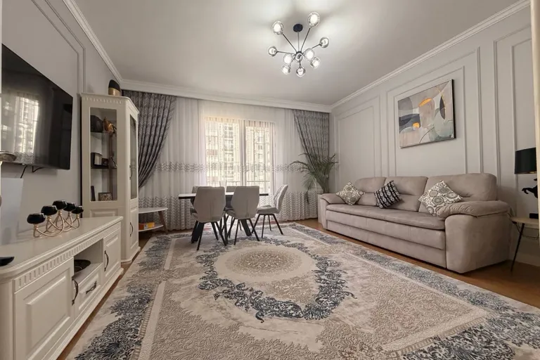 Сотувда 3 хонали квартира, 83 м²