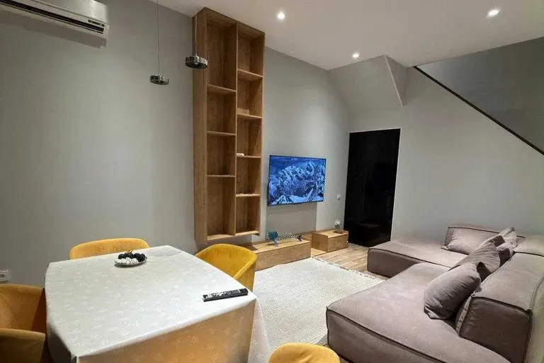 В продаже 3-комн. квартира, 90 м²