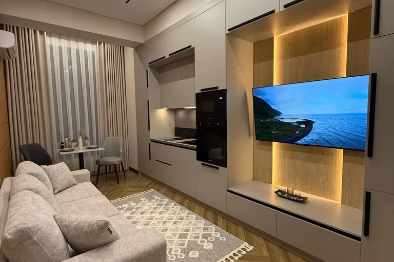 В продаже 2-комн. квартира, 42 м²