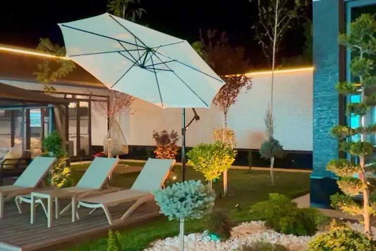 В продаже дом, 800 м², 4 этажа, 8 га