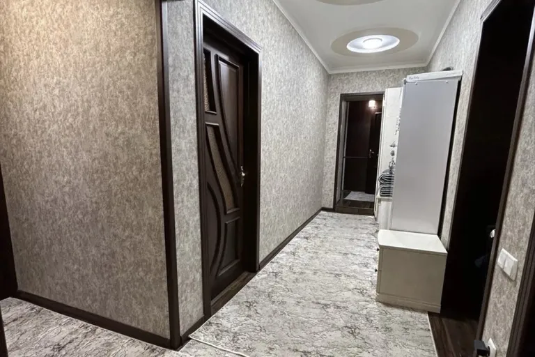 В продаже 4-комн. квартира, 90.5 м²