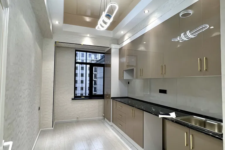 Сотувда 3 хонали квартира, 62 м²