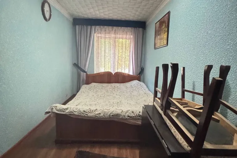 Сотувда 3 хонали квартира, 65 м²
