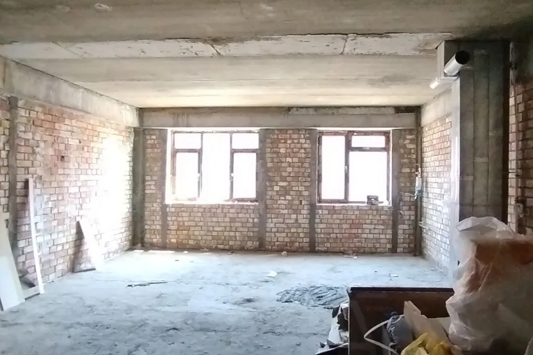 В продаже 2-комн. квартира, 42 м²