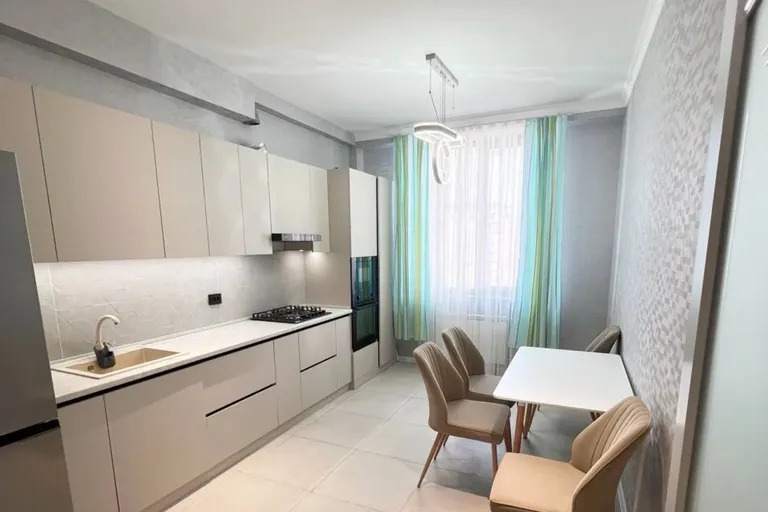 В продаже 3-комн. квартира, 95 м²
