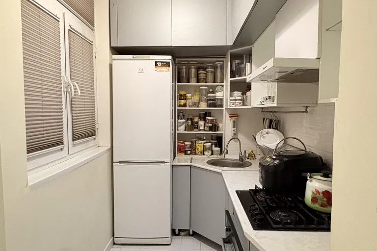 В продаже 2-комн. квартира, 57 м²