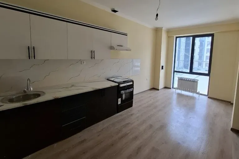 Сотувда 2 хонали квартира, 64 м²