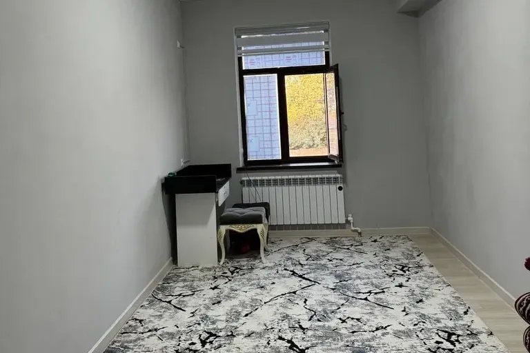Сотувда 3 хонали квартира, 75 м²