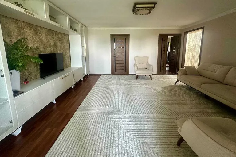 Сотувда 3 хонали квартира, 84 м²