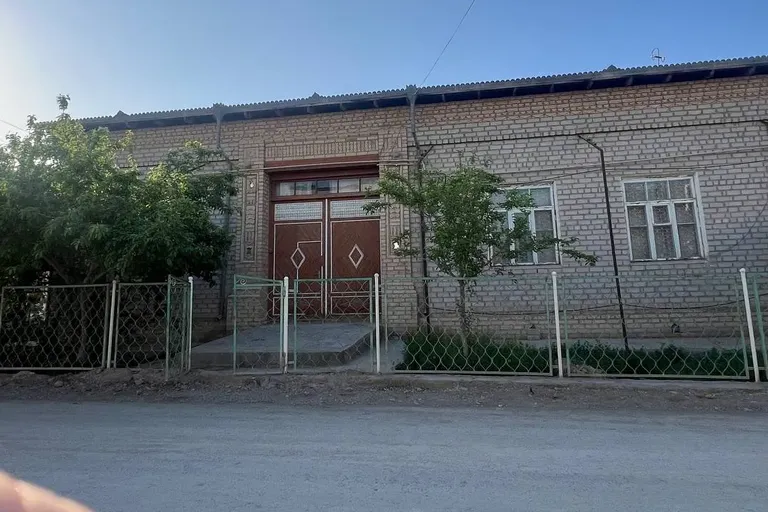 Сотувда уй, 585 м², 2 қаватли, 7,5 сот.