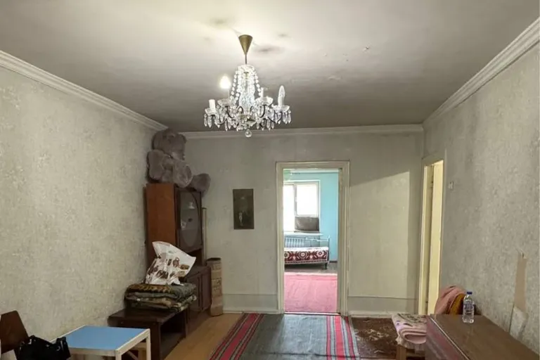 Сотувда 2 хонали квартира, 55 м²