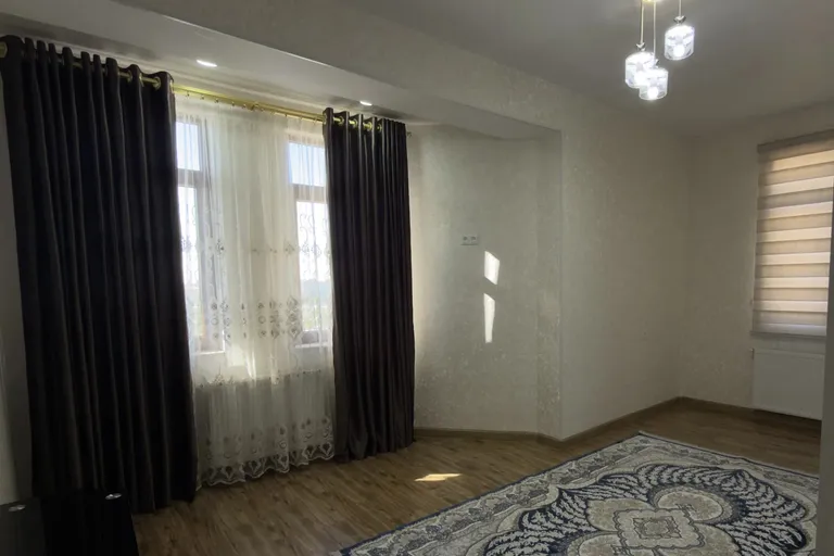 Сотувда 2 хонали квартира, 65 м²