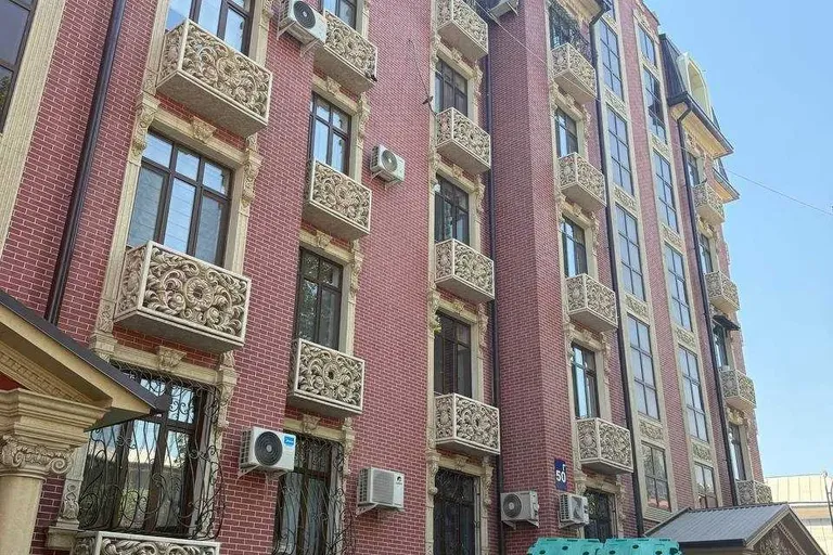 В продаже 5-комн. квартира, 167 м²